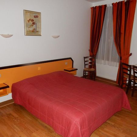 Logis Hotel Saint-Hubert Cour-Cheverny Δωμάτιο φωτογραφία