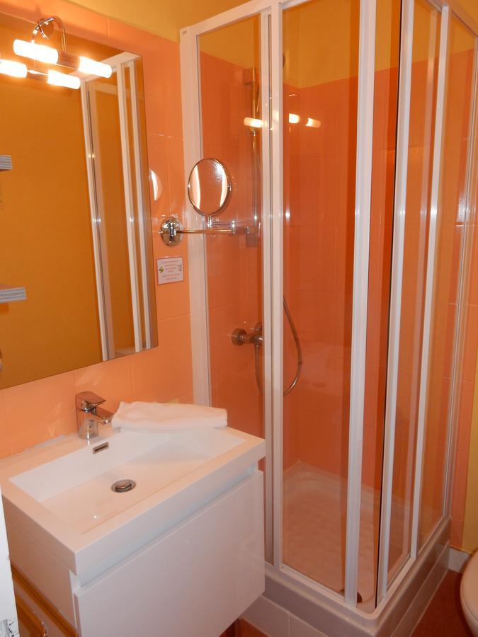 Logis Hotel Saint-Hubert Cour-Cheverny Εξωτερικό φωτογραφία