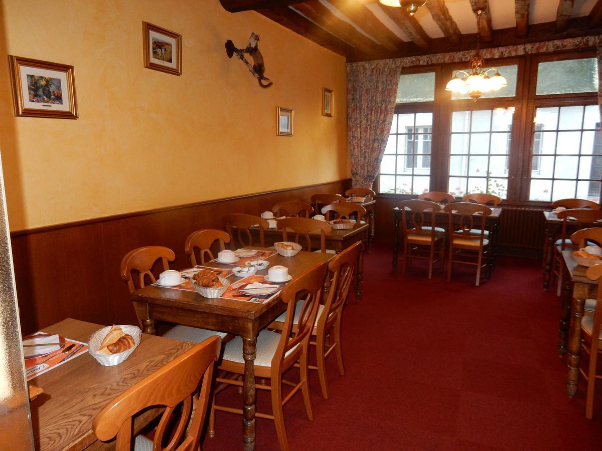 Logis Hotel Saint-Hubert Cour-Cheverny Εξωτερικό φωτογραφία
