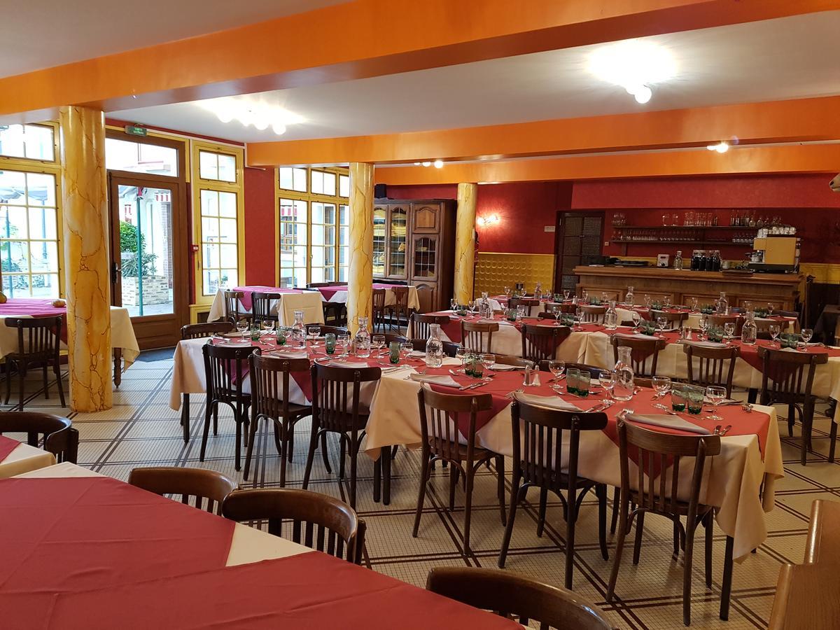Logis Hotel Saint-Hubert Cour-Cheverny Εξωτερικό φωτογραφία
